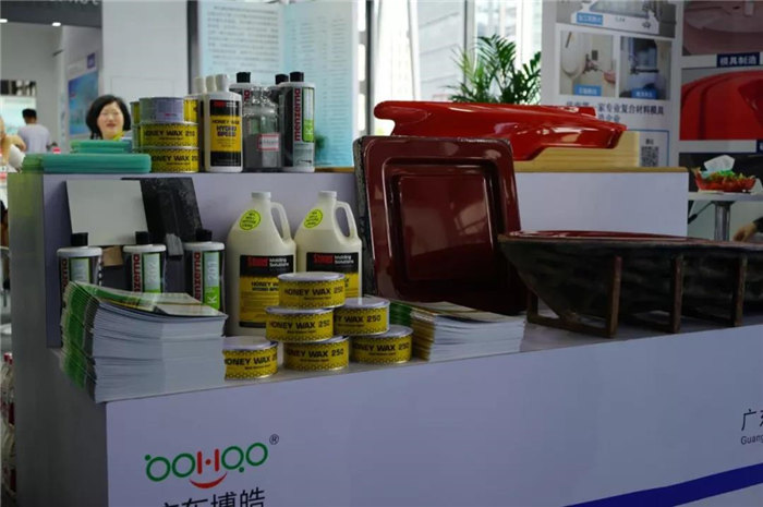 廣東博皓在24屆中國國際復材展主推產品有&ldquo;Stoner蜜蠟250&rdquo;、&ldquo;Stoner水性蜜蠟P525&rdquo;、&ldquo;曼澤納拋光水&rdquo;、&ldquo;高強偶聯劑&rdquo;、&ldquo;硅膠灌注成型工藝&rdquo;等